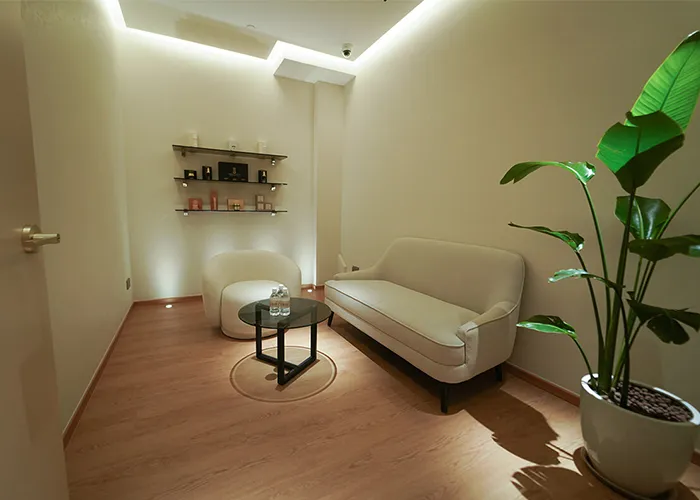 db_gallery_three